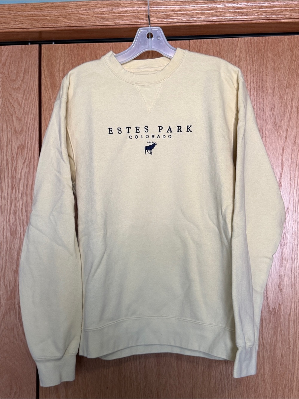 Gear For Sports Estes Park Colorado Pale Yellow Crewneck Sweatshirt